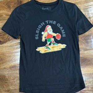 Under armour Sleigh the Game T-Shirt boys size medium